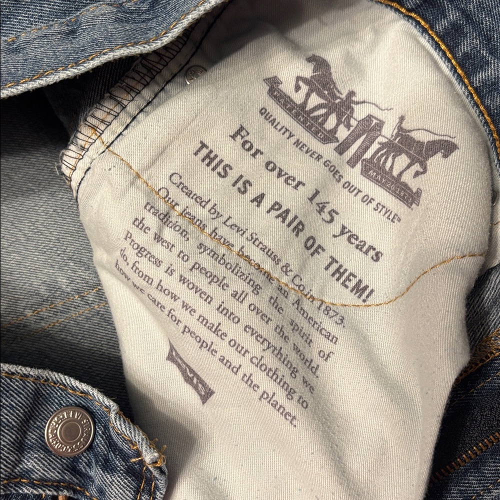 Vintage Levi 505s - Picture 3 of 6